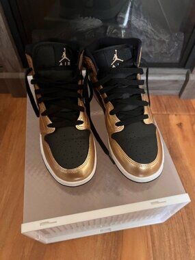 Fresh & Clean Jordans